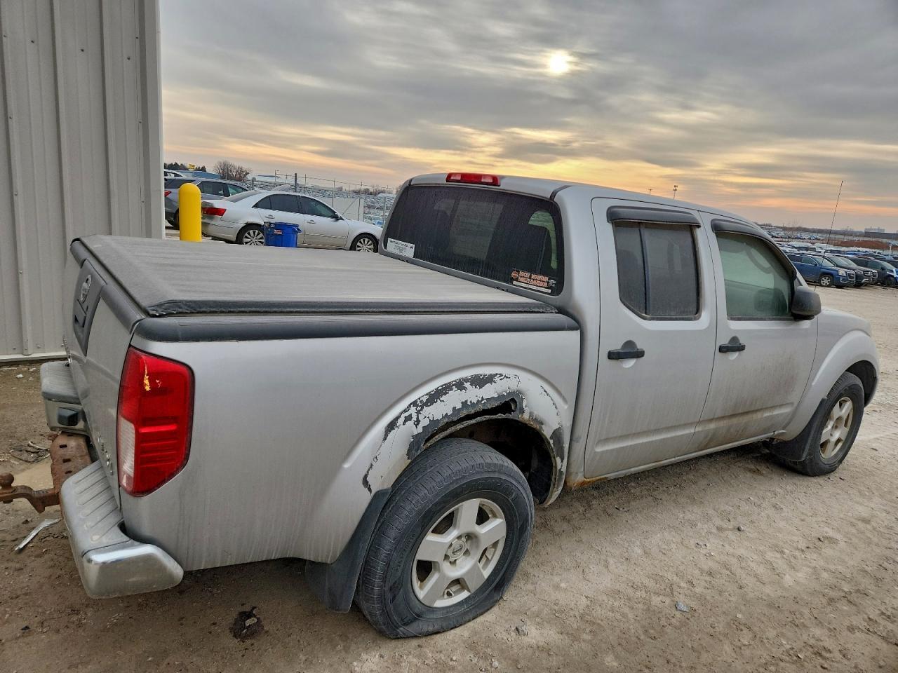 2006 Nissan Frontier Crew Cab Le - Image 3