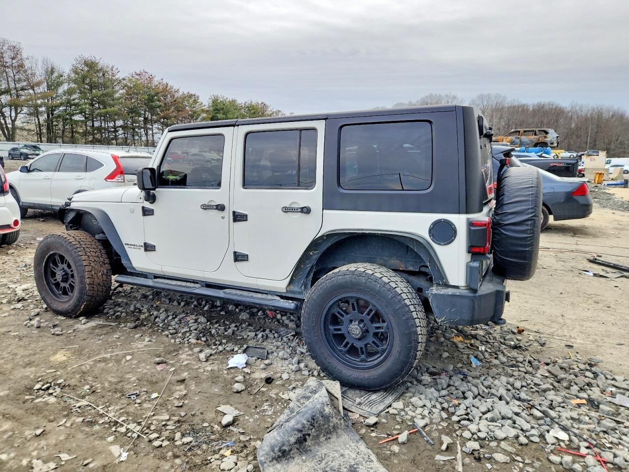 2010 Jeep Wrangler Unlimited Sahara - Фото 2