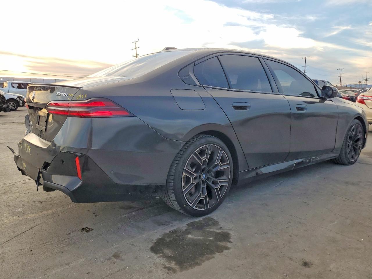 2024 BMW 530I - Image 3