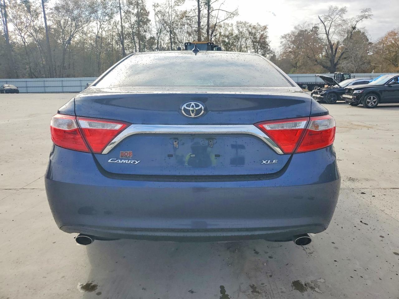 2017 Toyota Camry Xle V6 - Фото 6