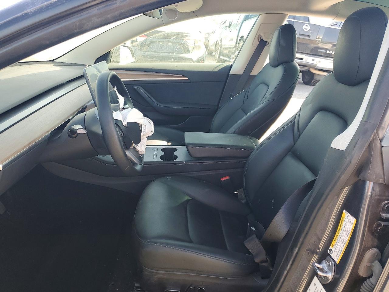 2022 Tesla Model 3 - Фото 7