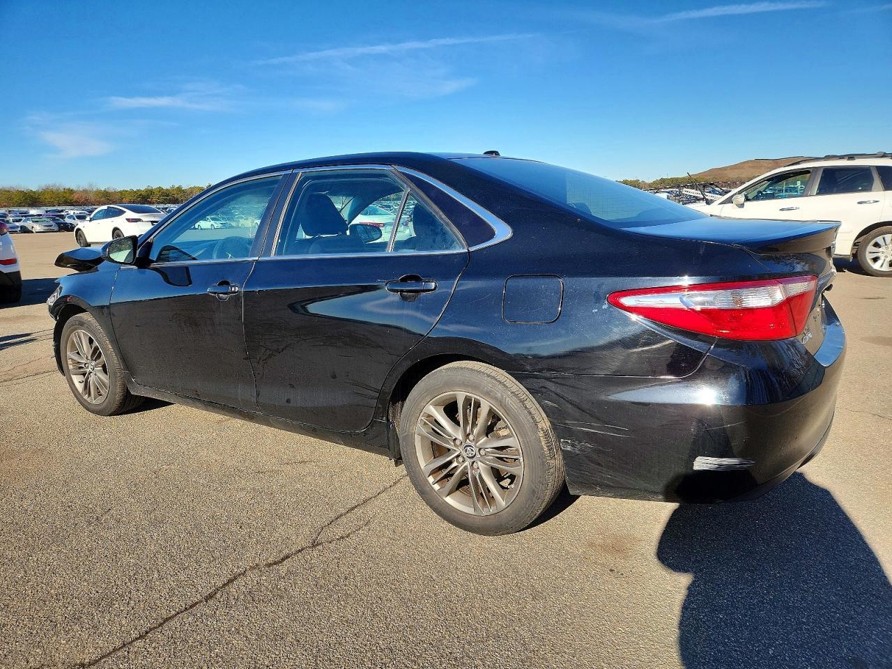 2016 Toyota Camry Le - Image 2