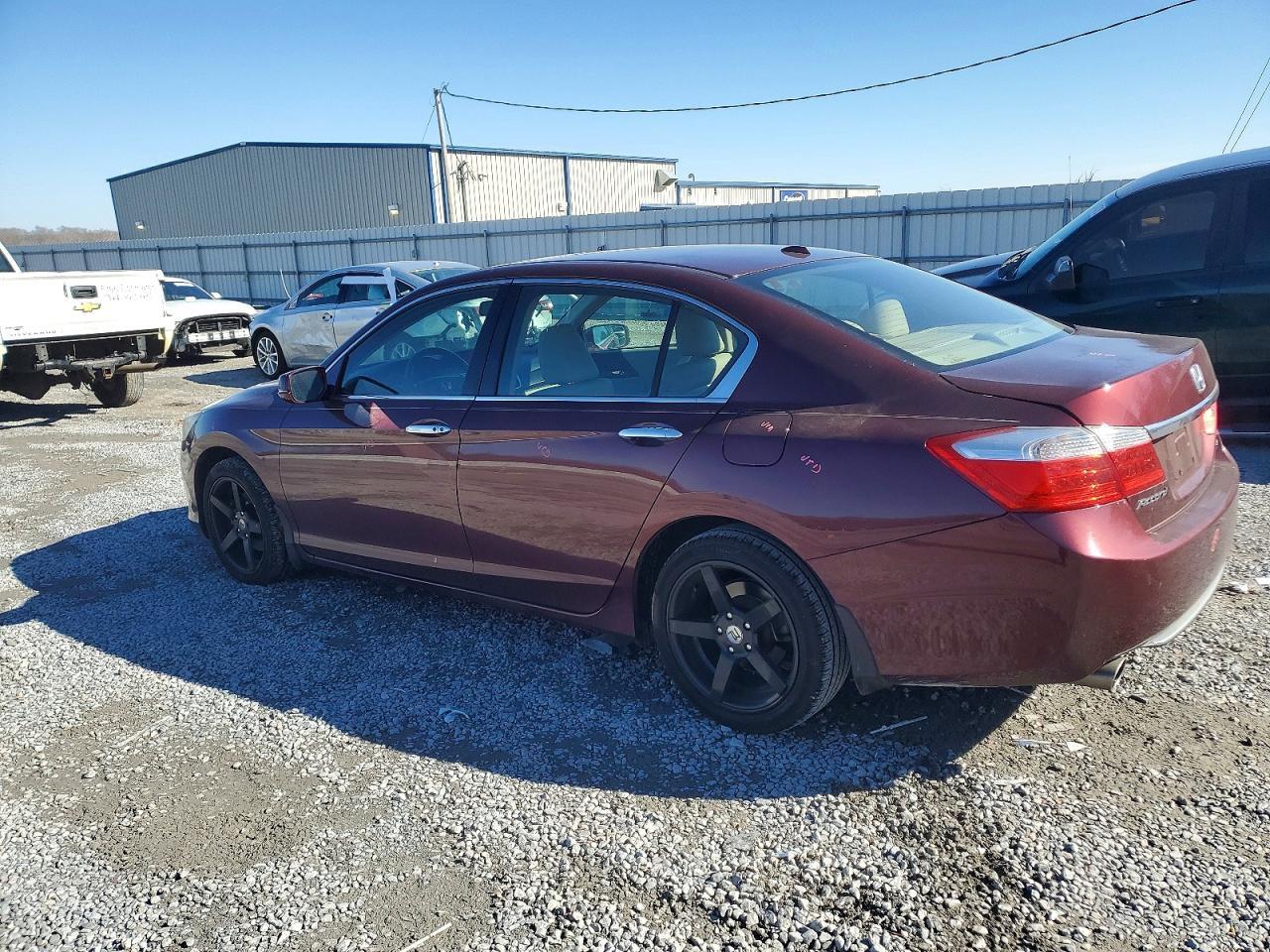 2013 Honda Accord Touring - Image 2