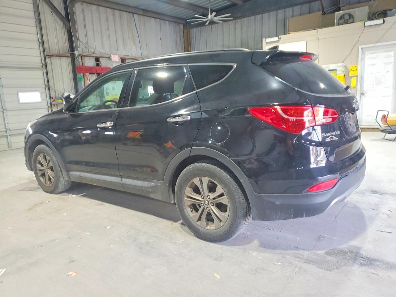 2014 Hyundai Santa Fe Sport - Image 2
