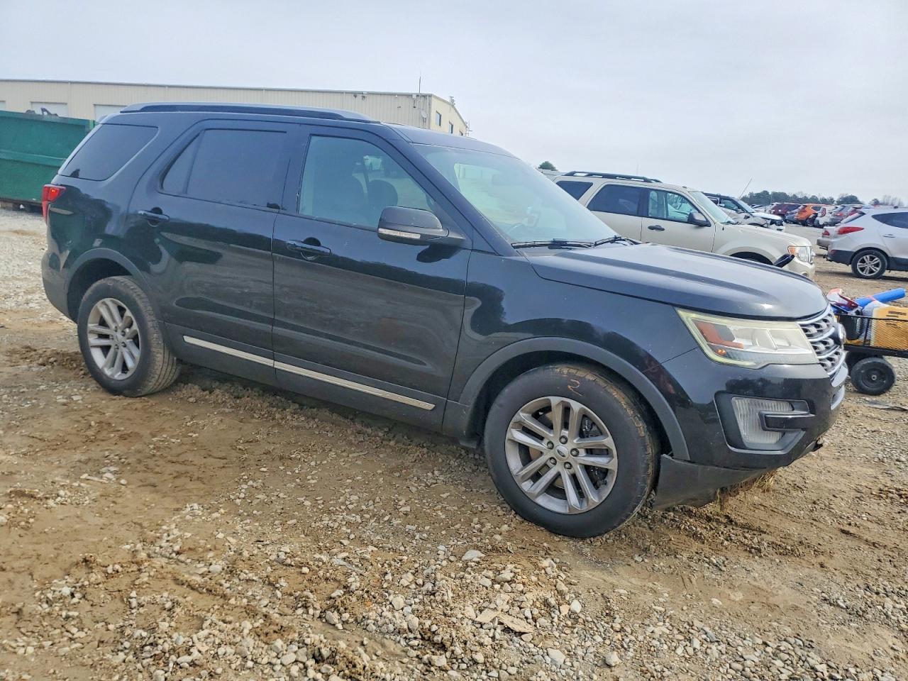 2017 Ford Explorer Xlt - Image 4