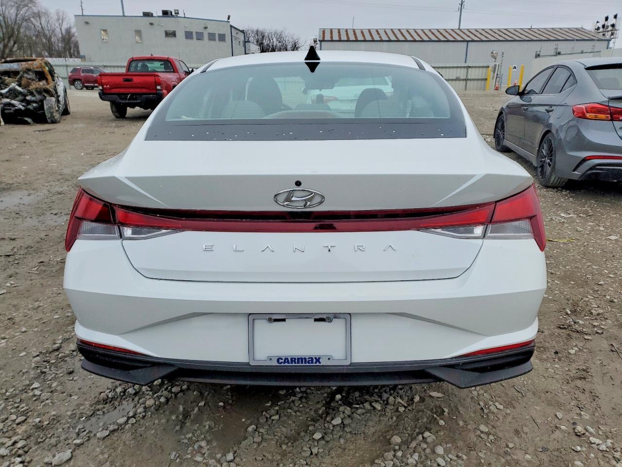 2023 Hyundai Elantra Sel - Фото 6