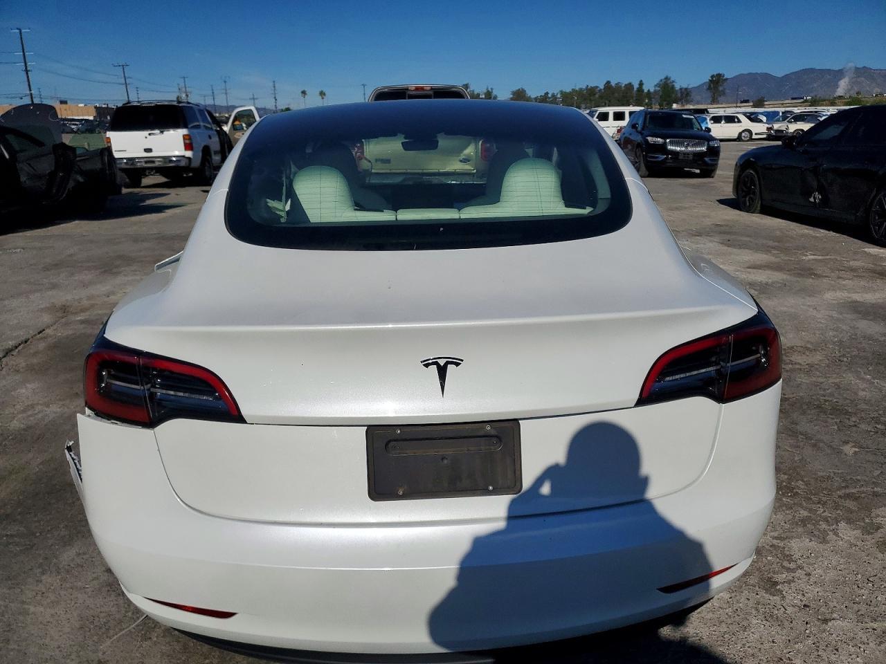 2023 Tesla Model 3 - Фото 6