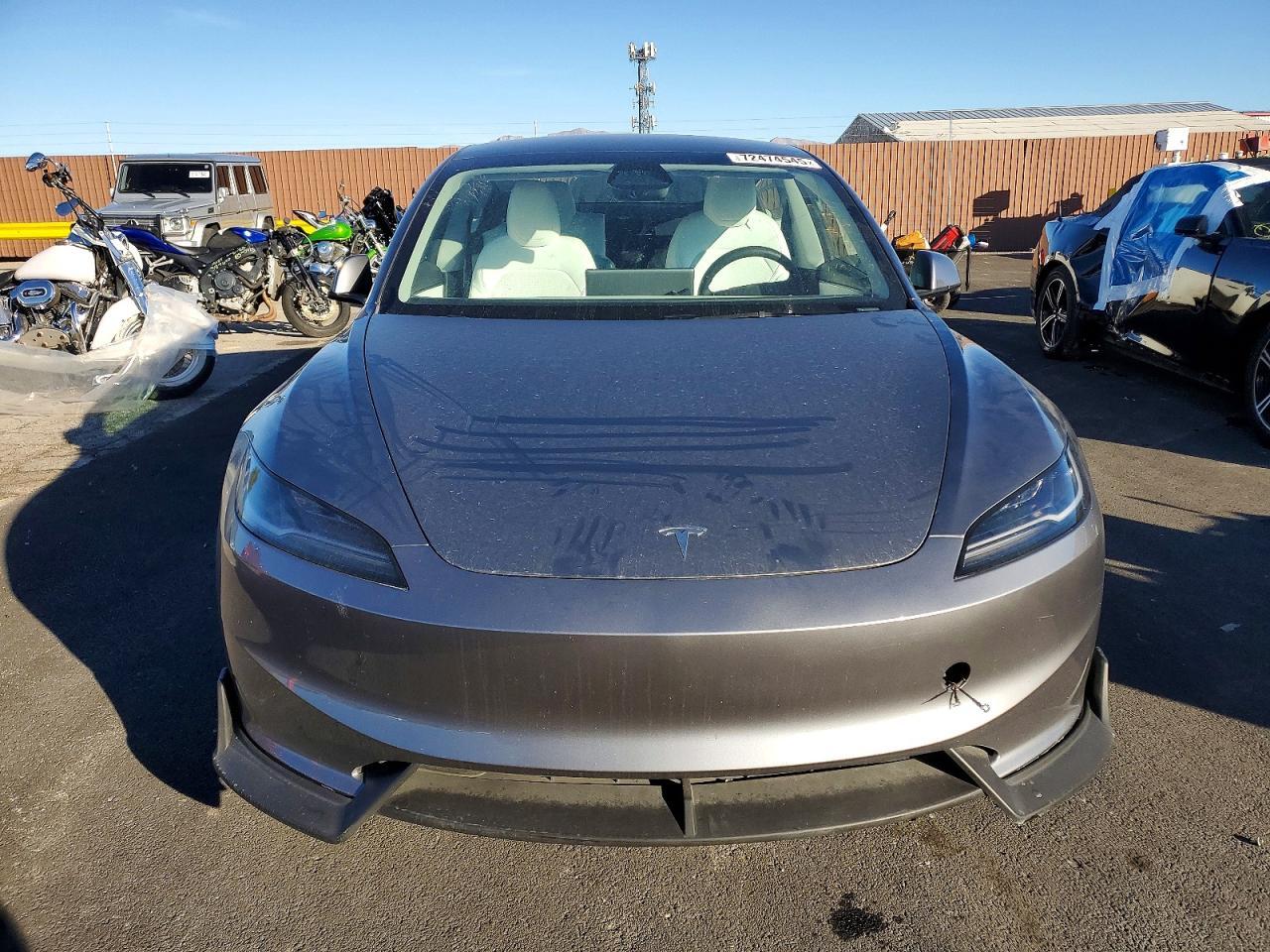 2024 Tesla Model 3 - Image 5