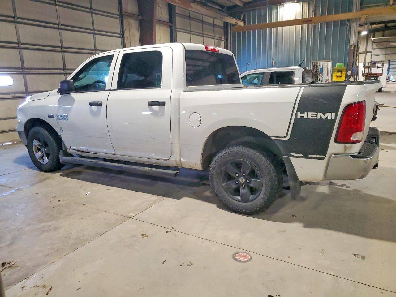 2015 Ram 1500 Ssv - Фото 2
