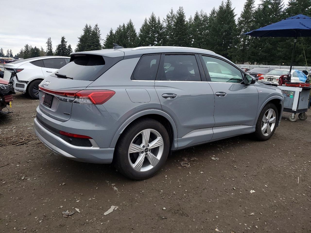 2025 Audi Q4 E-Tron Premium - Фото 3