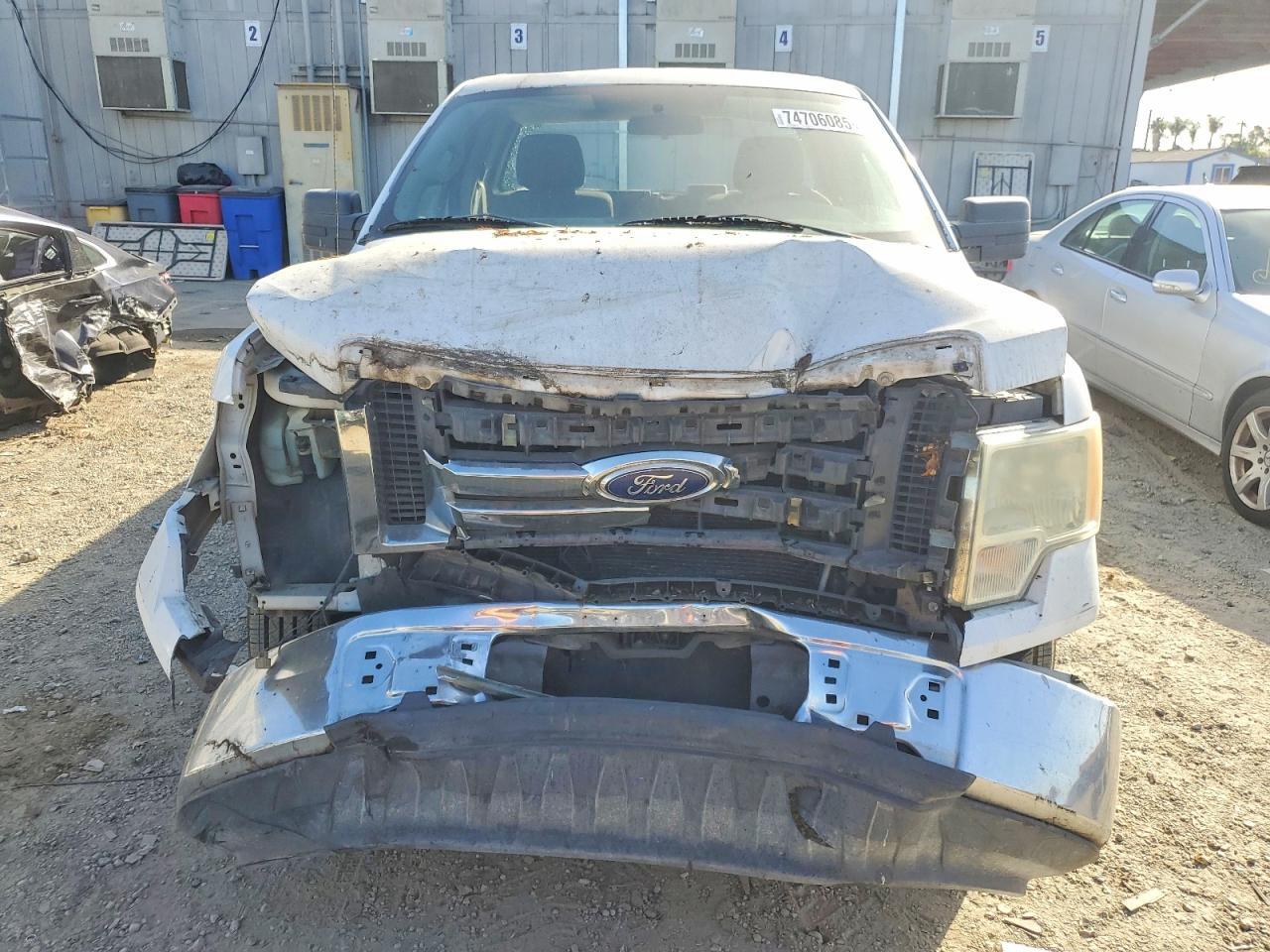 2010 Ford F150 - Фото 5