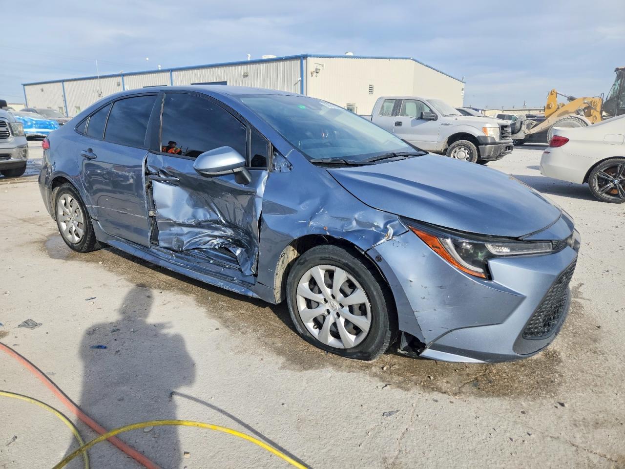 2020 Toyota Corolla Le - Image 4