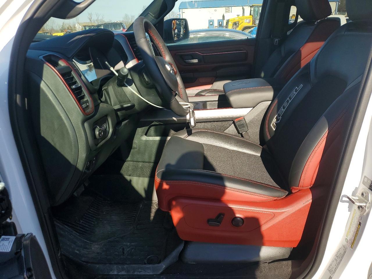 2025 Ram 1500 Rebel - Фото 7