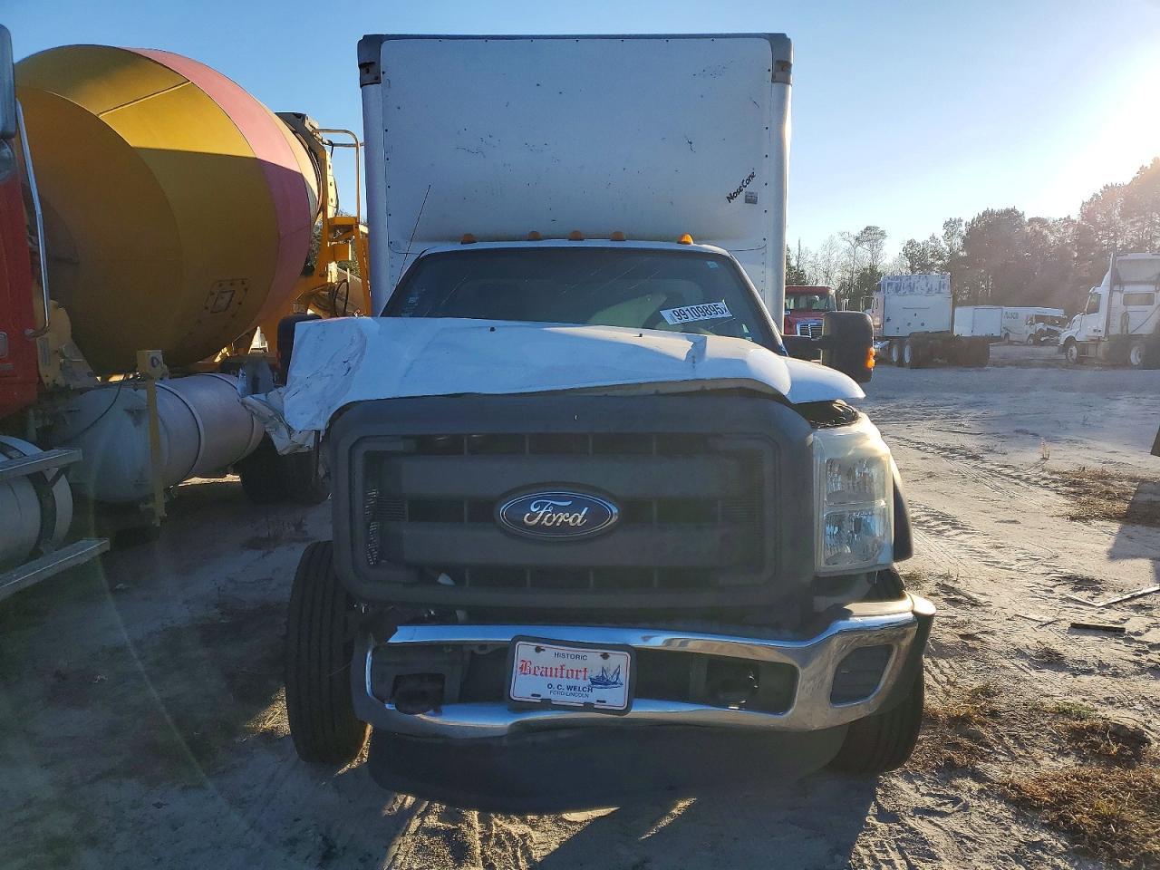 2016 Ford F550 Super Duty Box Truck - Фото 5