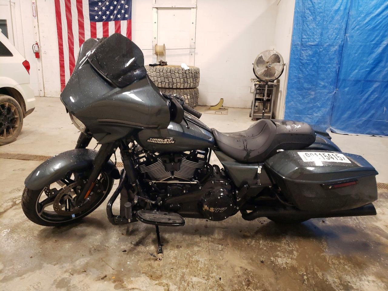 2025 Harley-Davidson Flhx - Фото 3