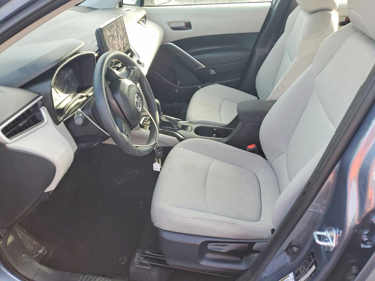 2025 Toyota Corolla Cross L - Фото 7