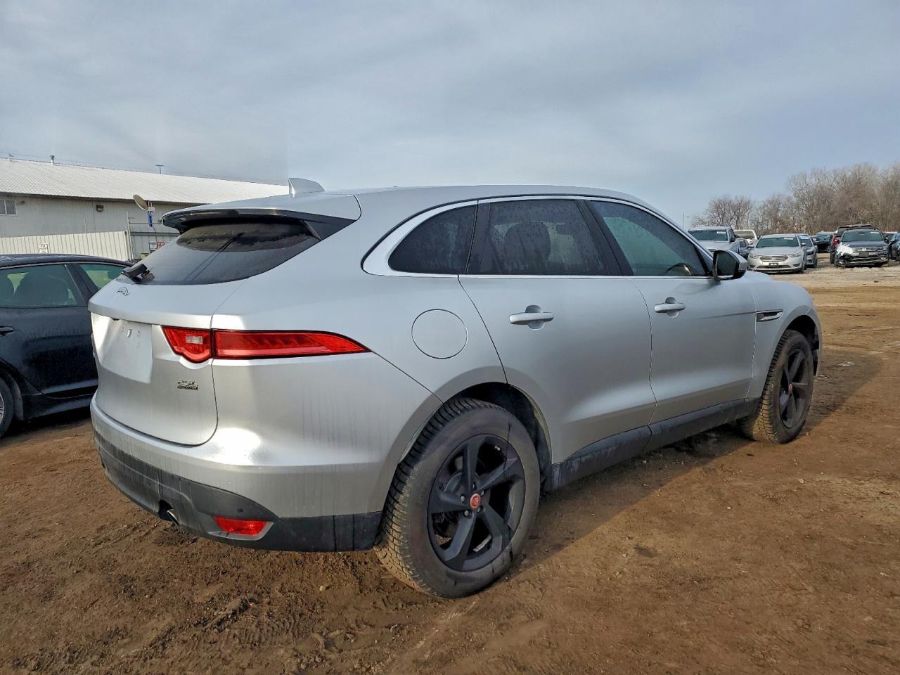 2019 Jaguar F-Pace - Image 3