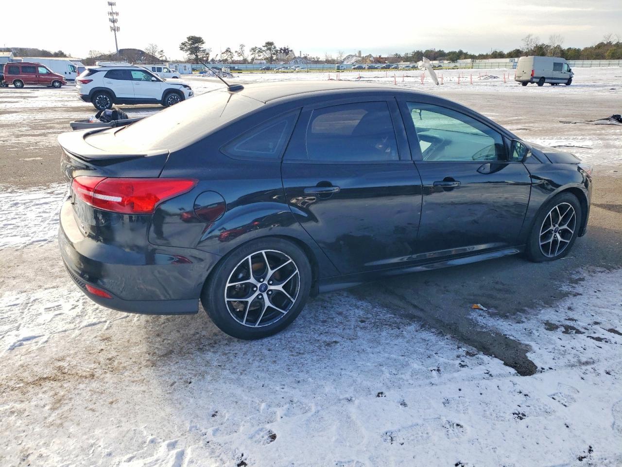 2016 Ford Focus Se - Фото 3