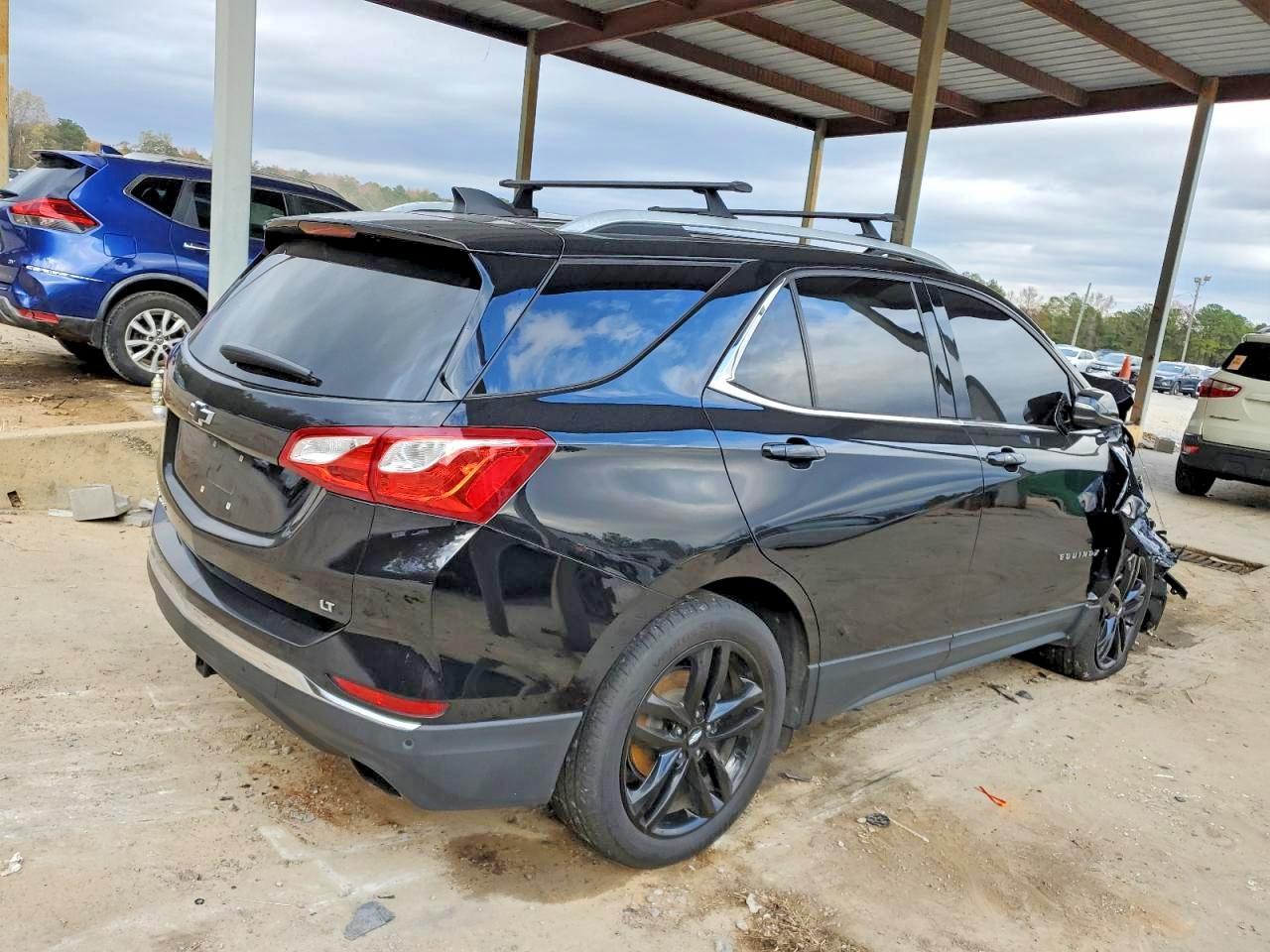 2020 Chevrolet Equinox Lt - Image 3