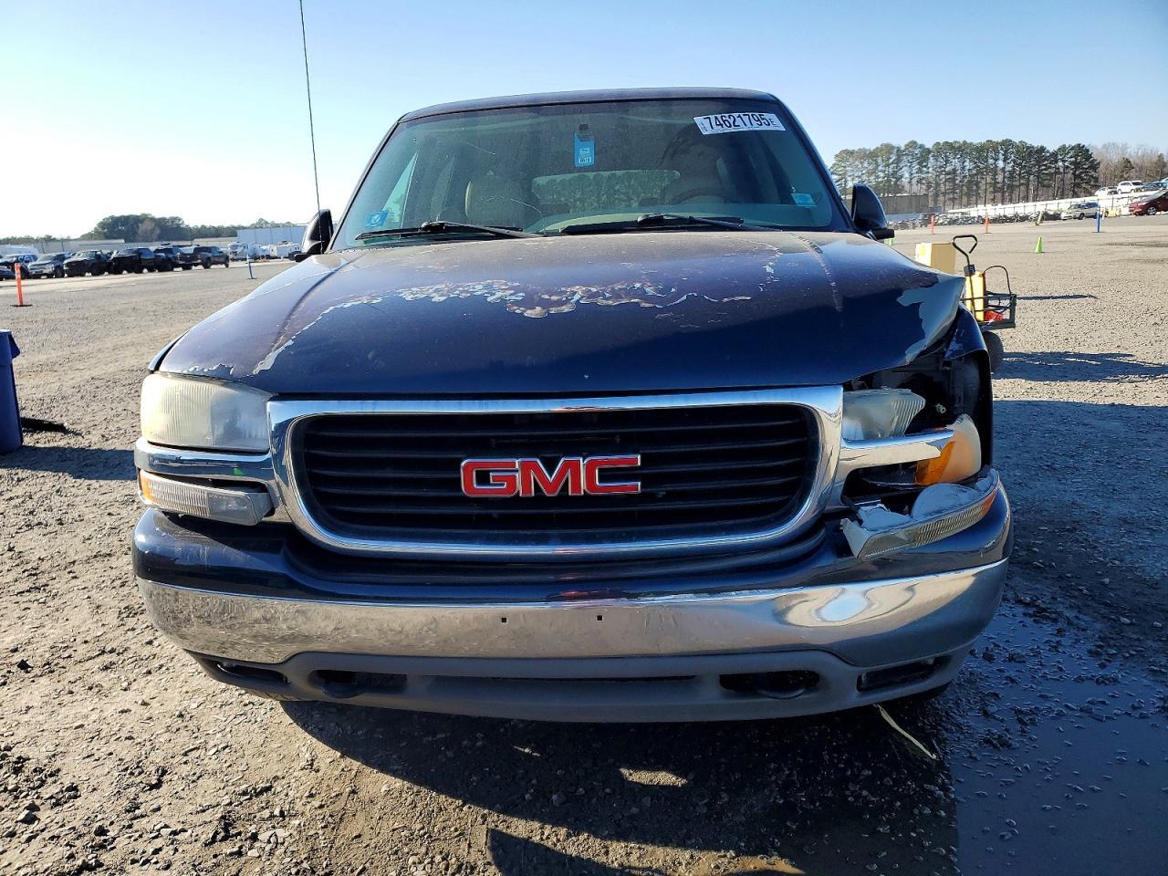 2004 GMC Yukon Xl K1500 - Image 5