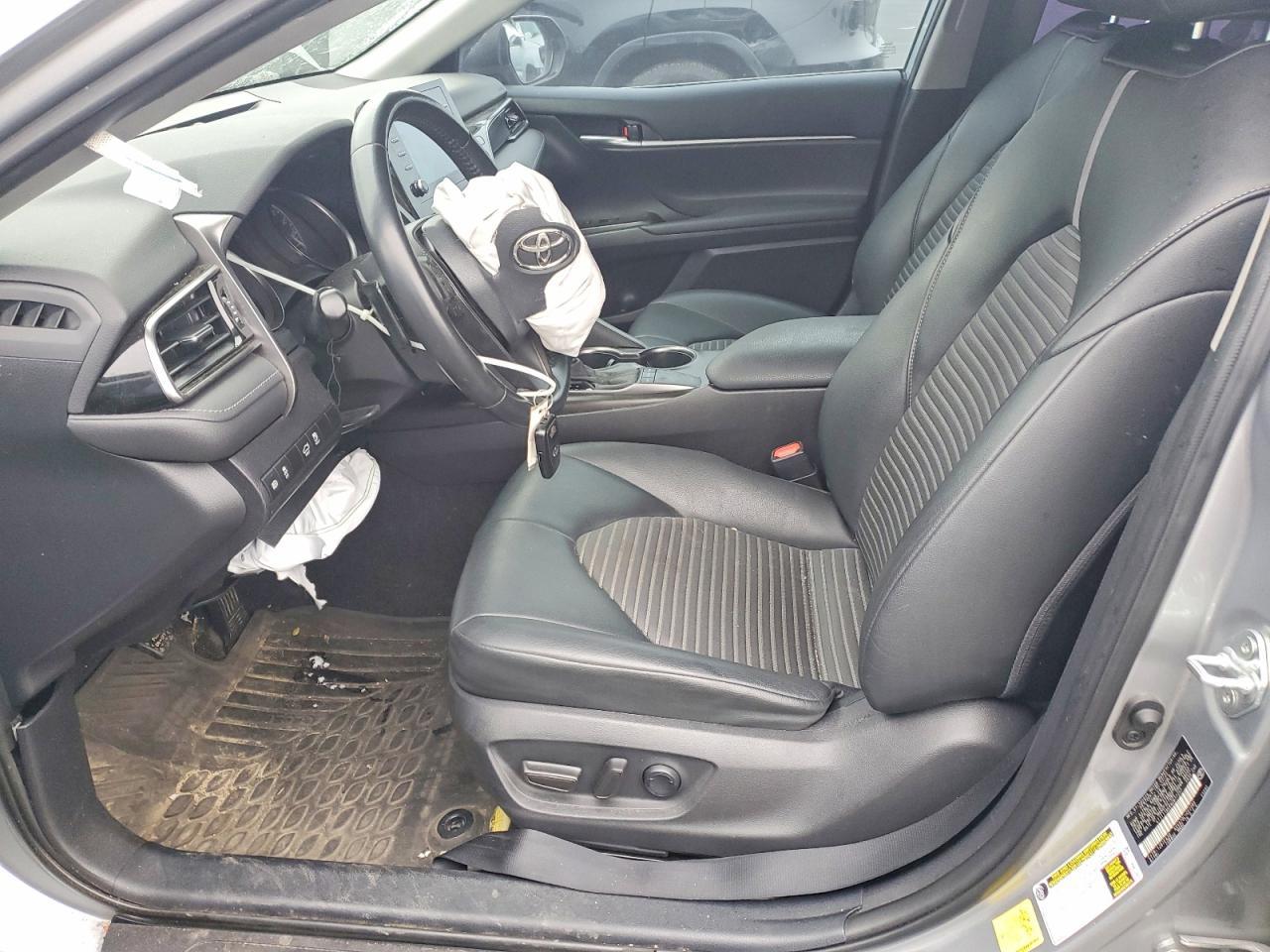 2022 Toyota Camry Se - Фото 7