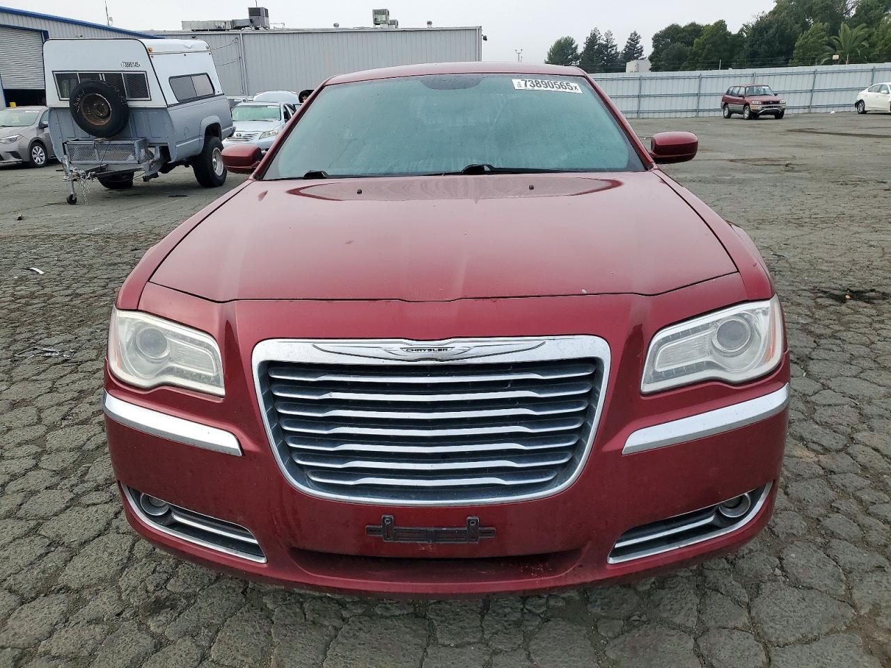 2013 Chrysler 300 - Фото 5