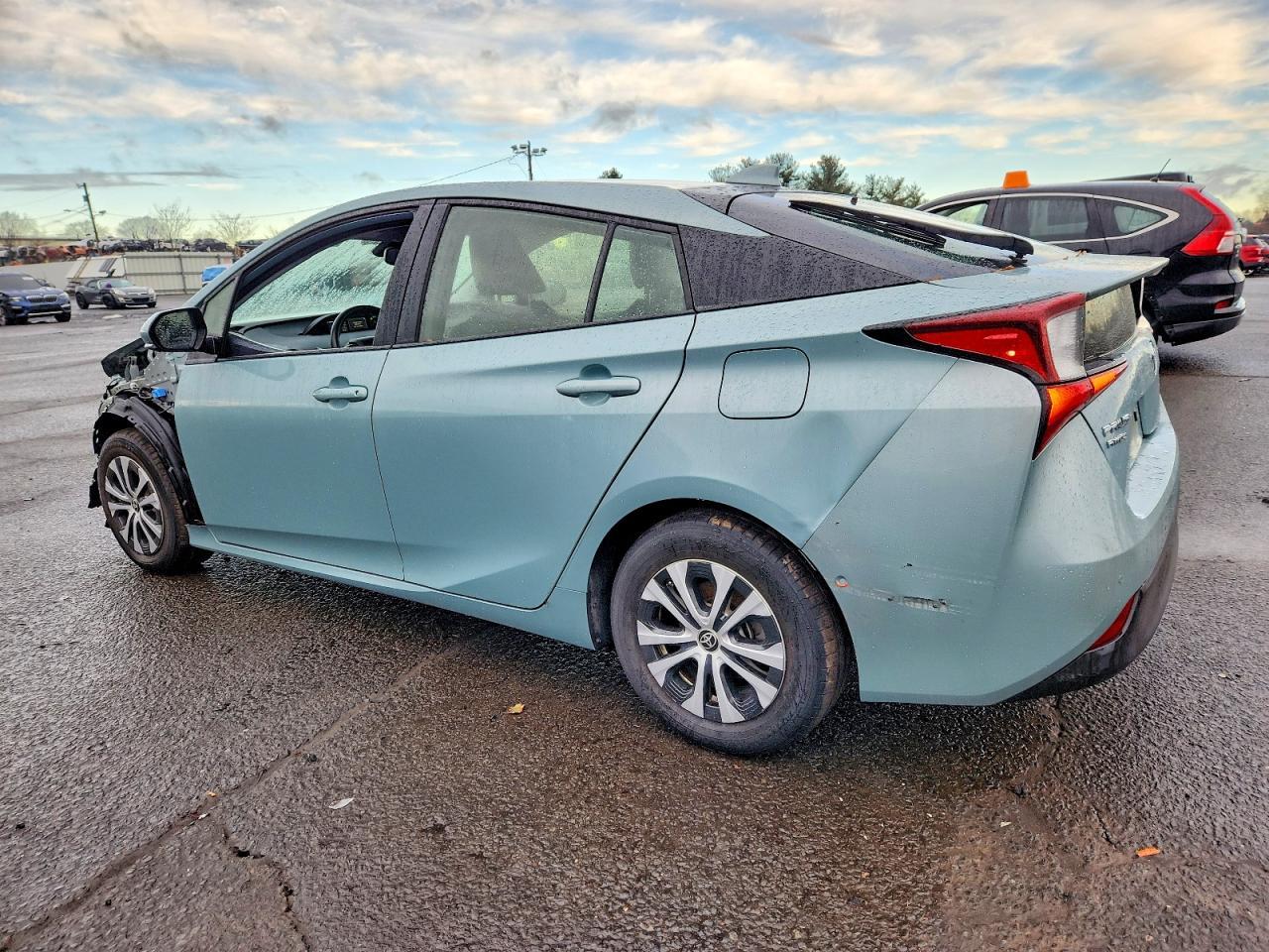 2020 Toyota Prius Le - Фото 2