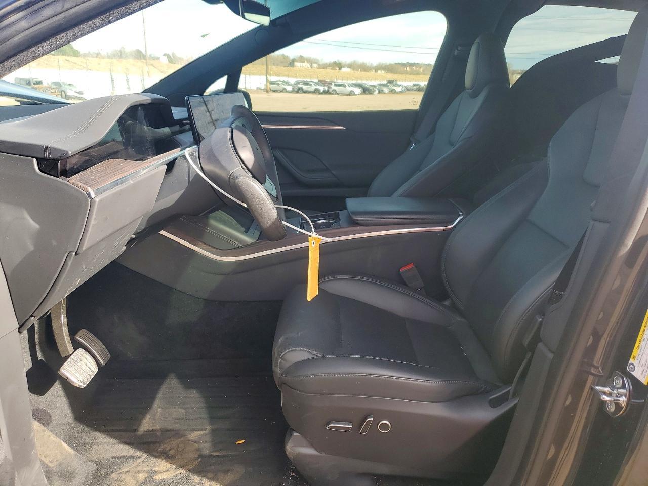 2024 Tesla Model X - Image 7