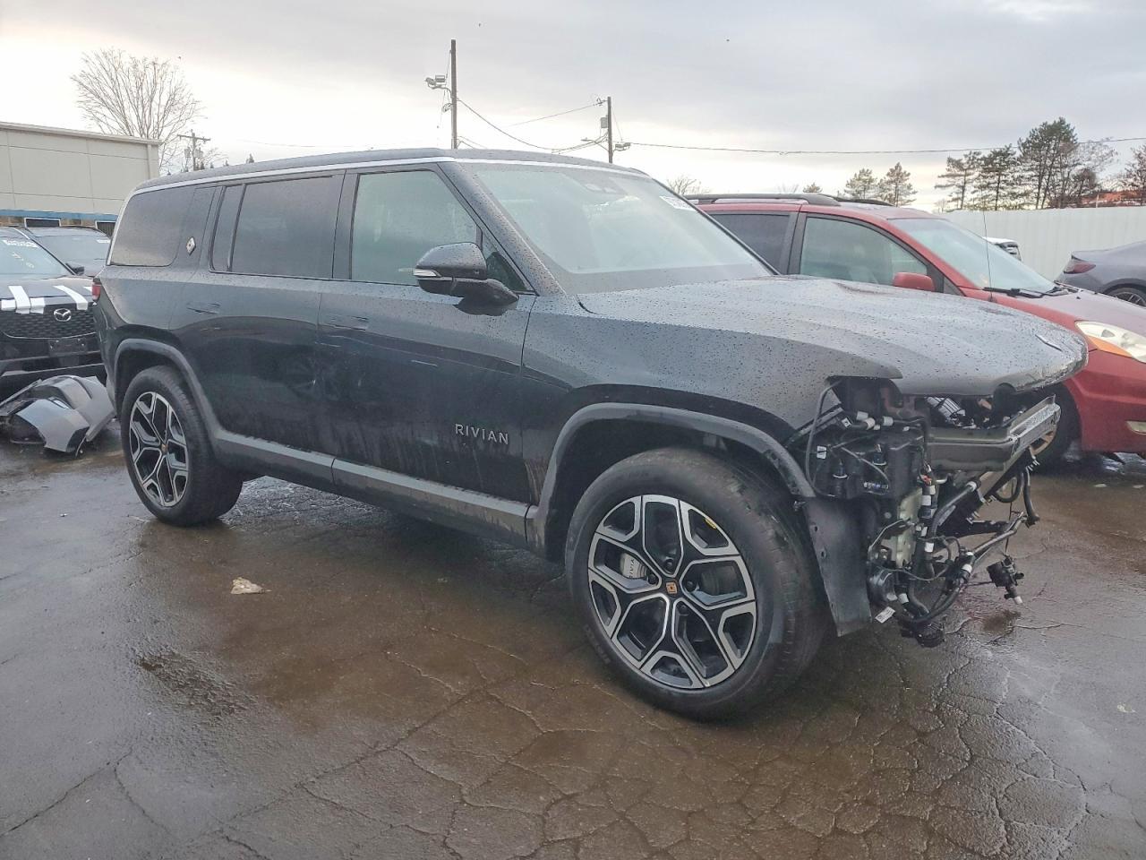 2025 Rivian R1S Adventure - Фото 4