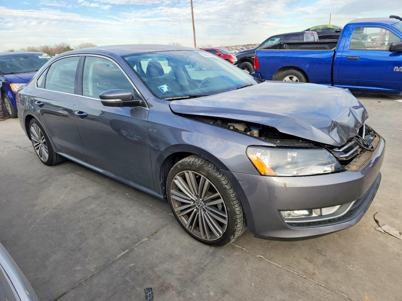 2015 Volkswagen Passat - Фото 4