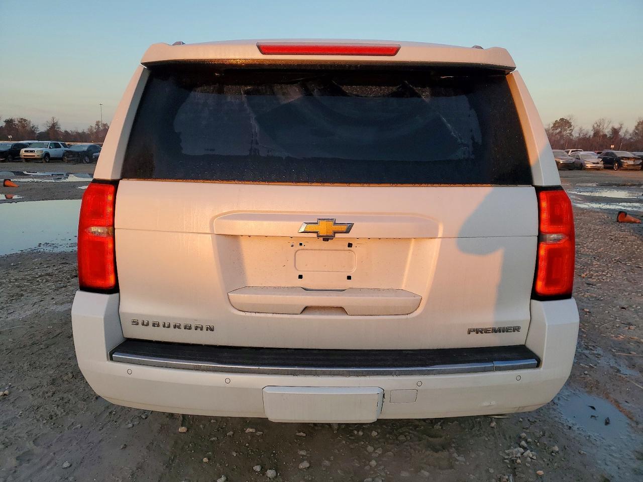 2019 Chevrolet Suburban C1500 Premier - Фото 6