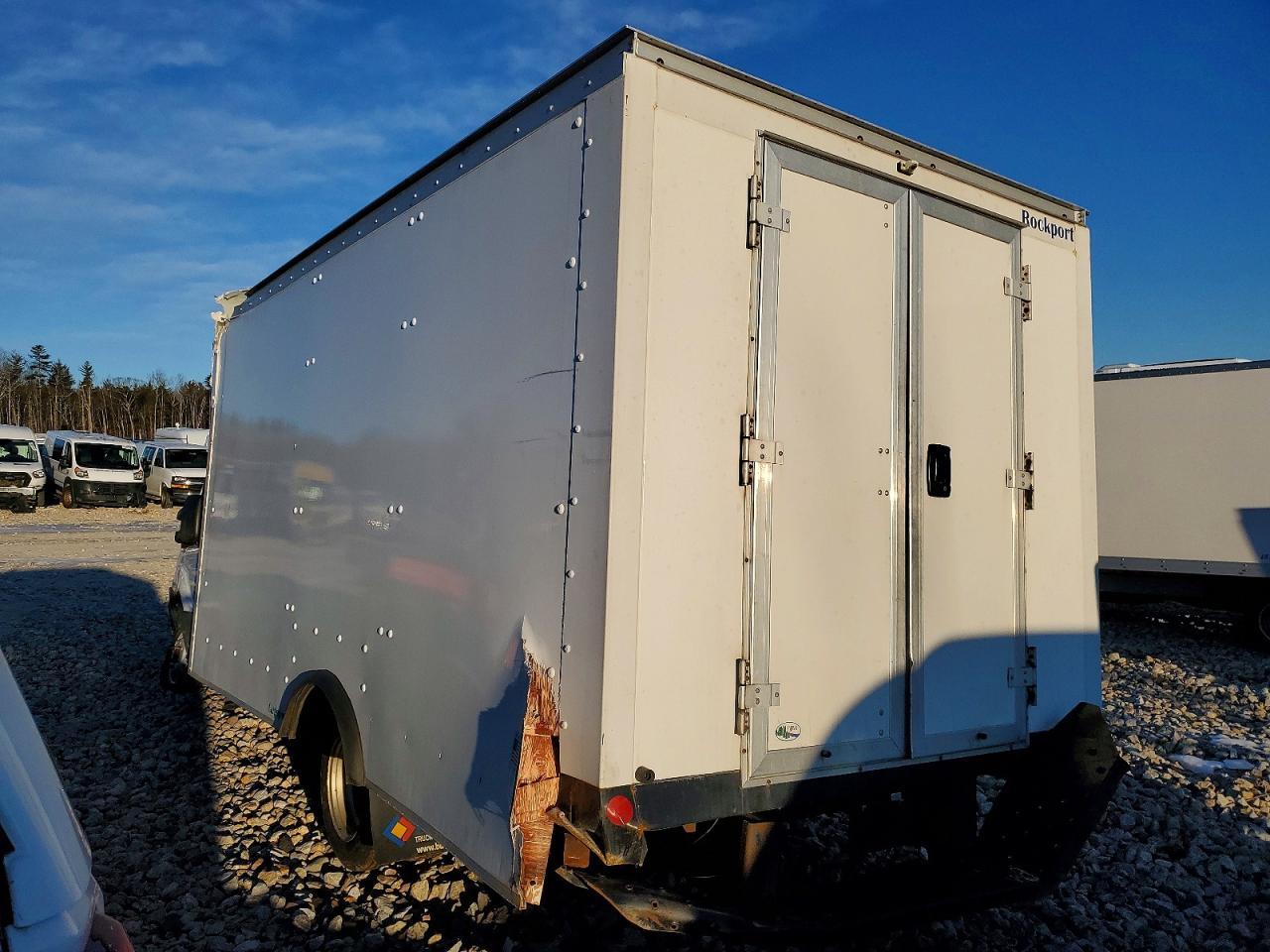 2023 Ford Transit Delivery Truck - Фото 2
