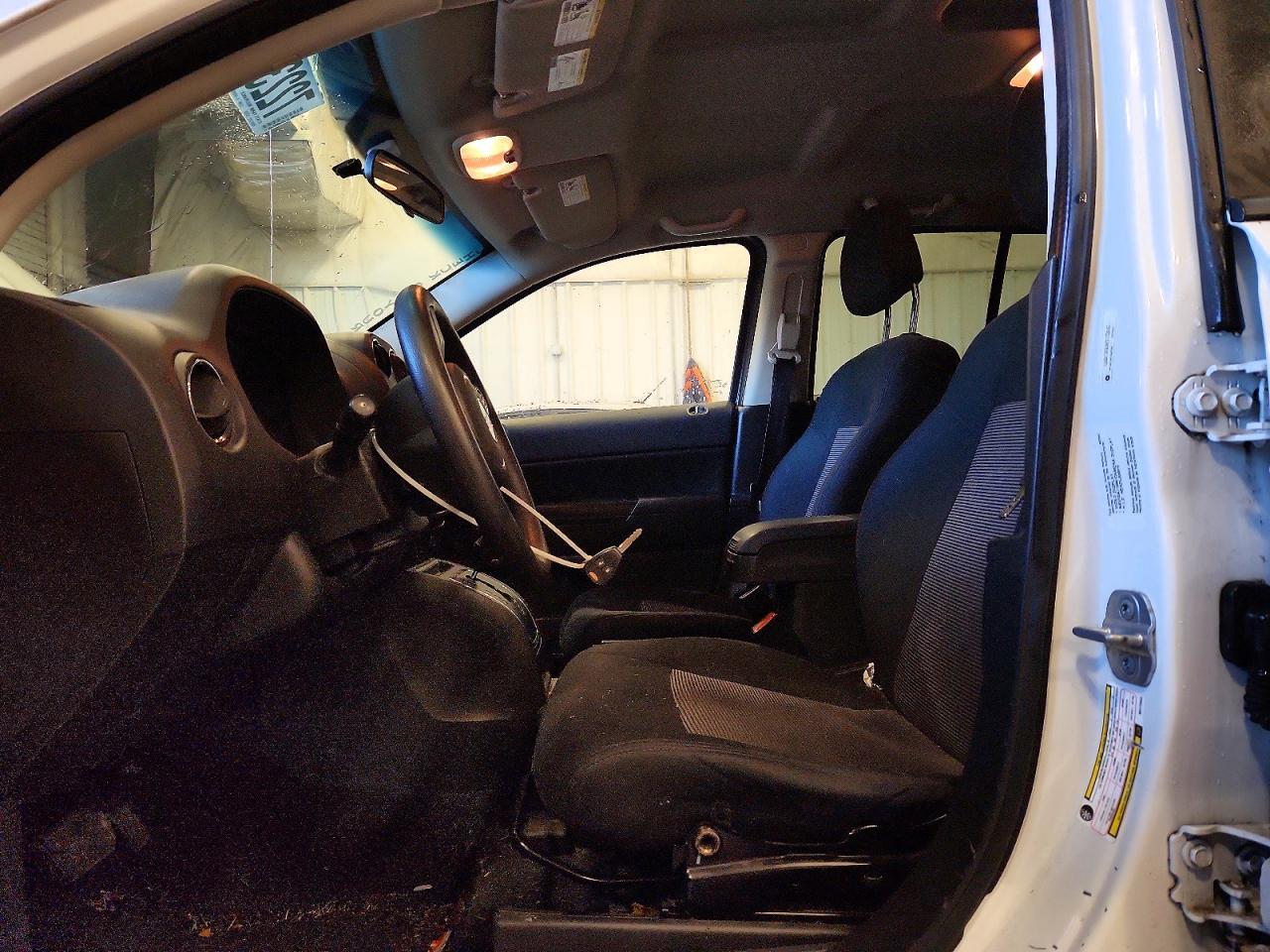 2011 Jeep Compass Sport - Фото 7