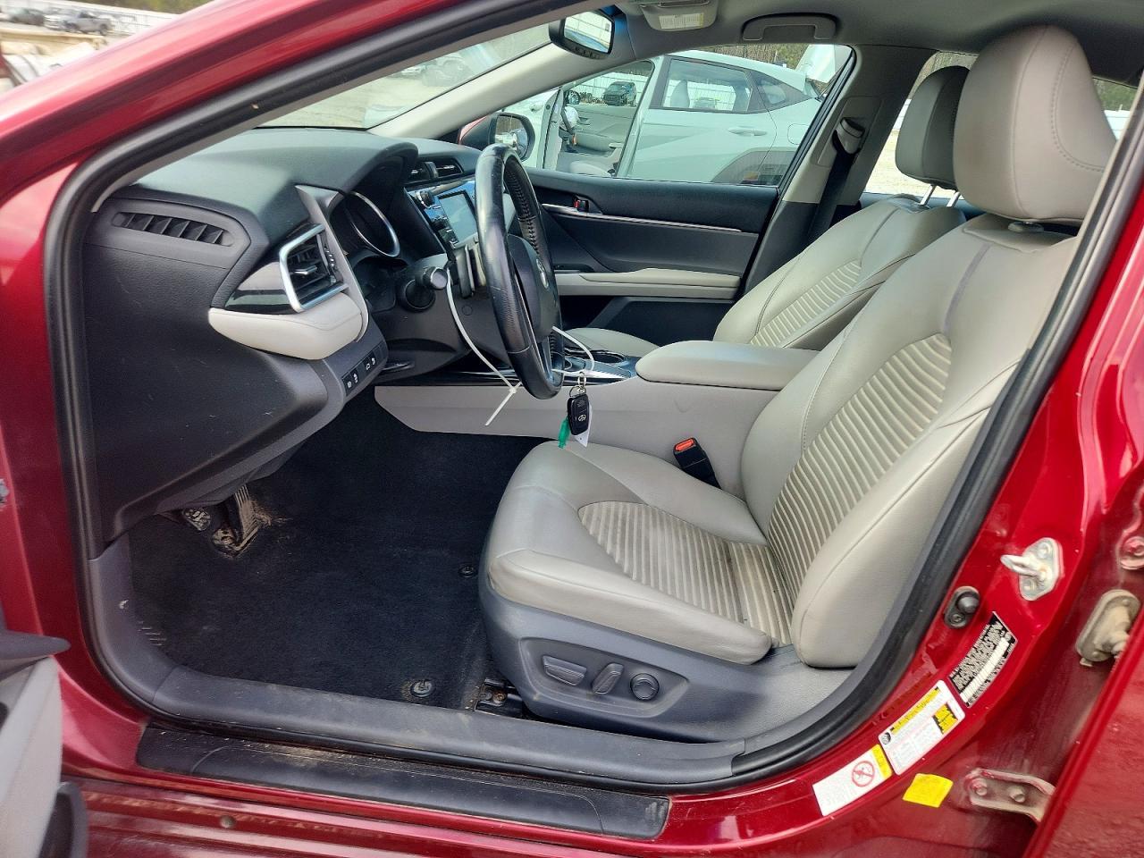 2018 Toyota Camry - Фото 7