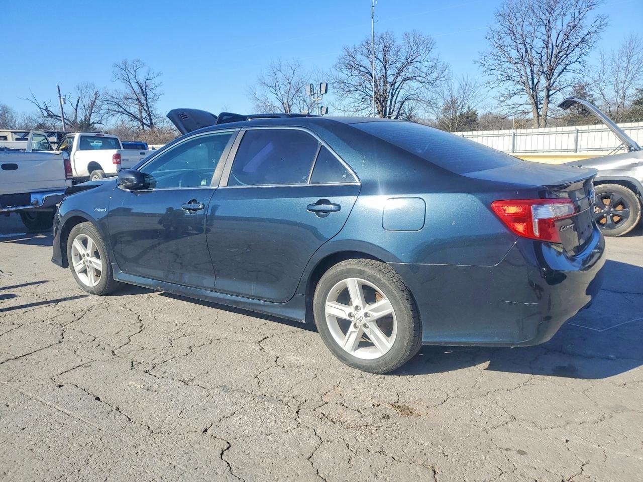 2014 Toyota Camry Hybrid - Фото 2