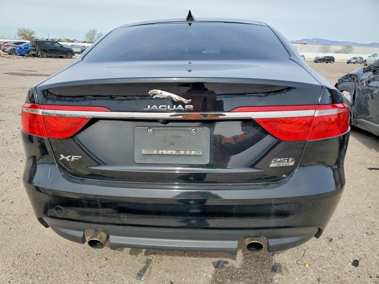 2019 Jaguar Xf Premium - Фото 6