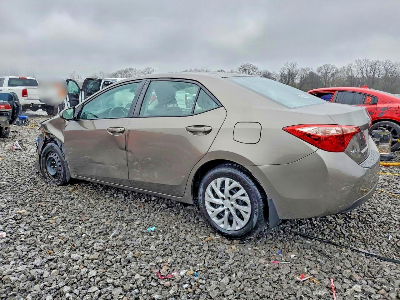 2017 Toyota Corolla Le - Image 2