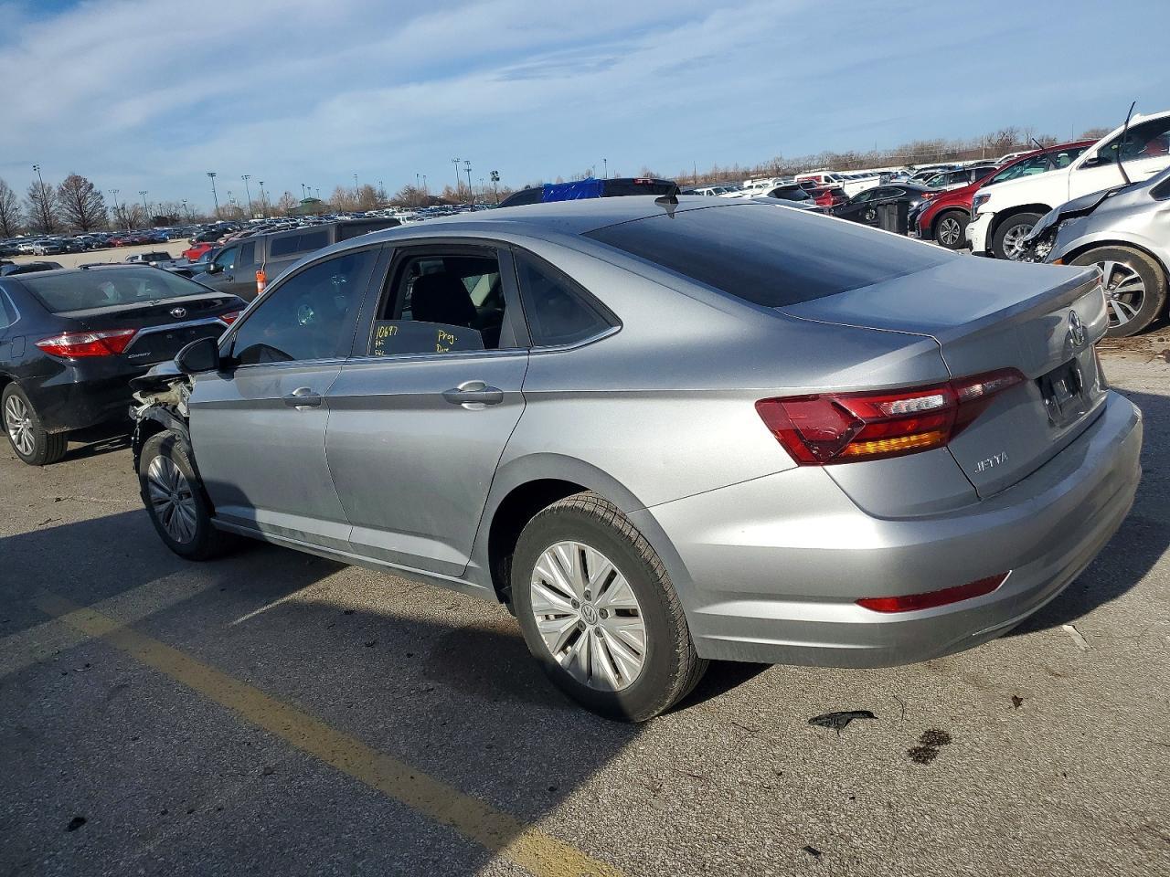 2019 Volkswagen Jetta S - Фото 2