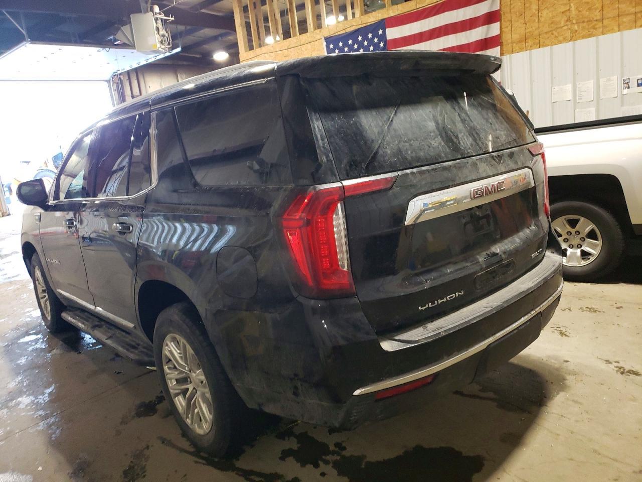 2021 GMC Yukon Slt - Фото 2