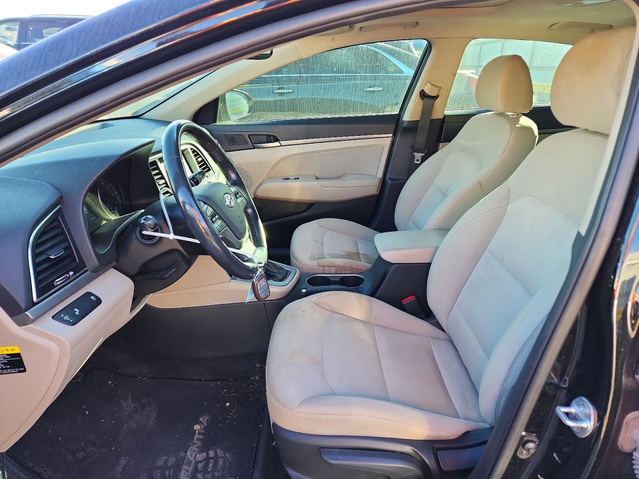 2018 Hyundai Elantra - Image 7