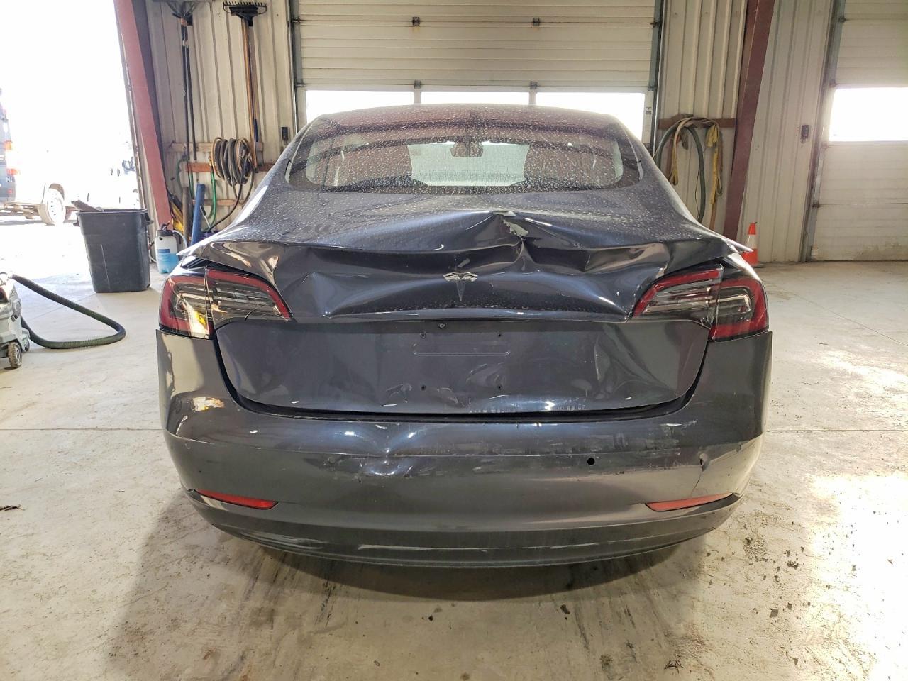 2018 Tesla Model 3 - Image 6