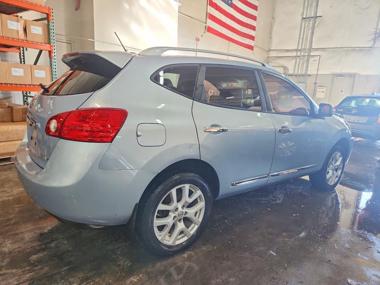 2013 Nissan Rogue S - Image 3