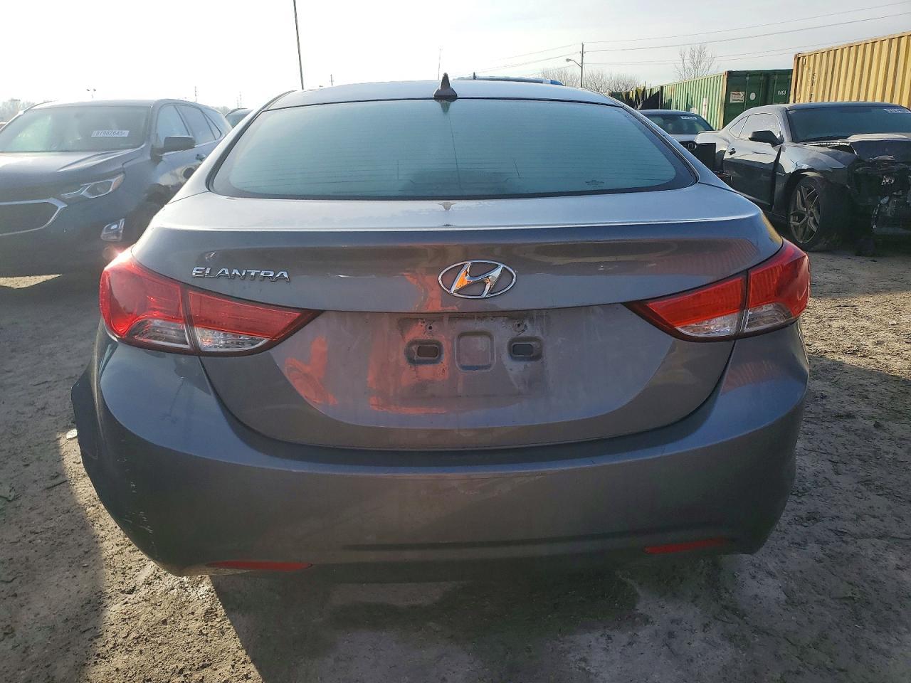 2012 Hyundai Elantra Gls - Image 6