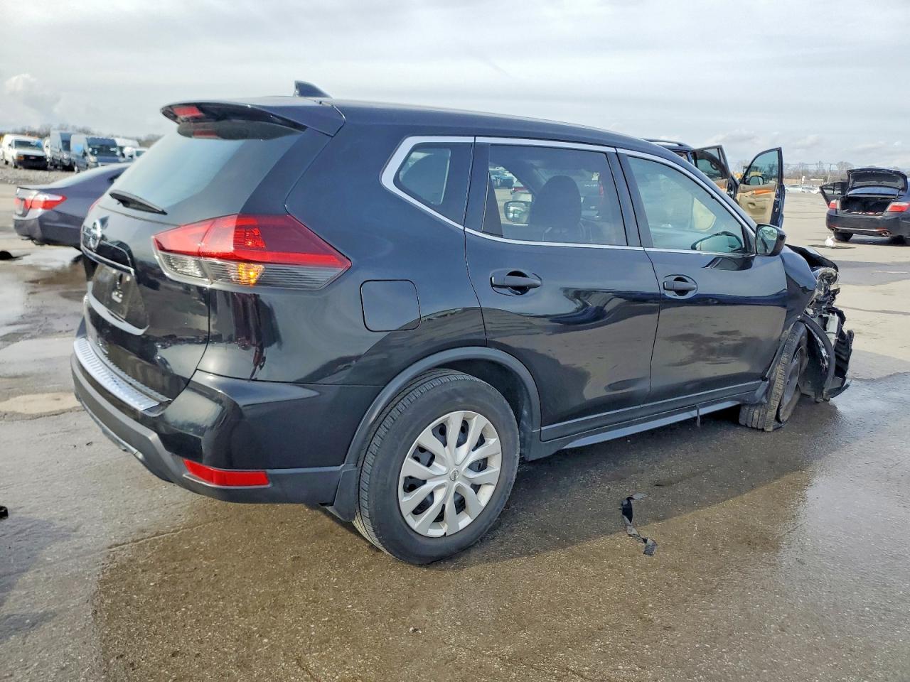 2019 Nissan Rogue S - Фото 3