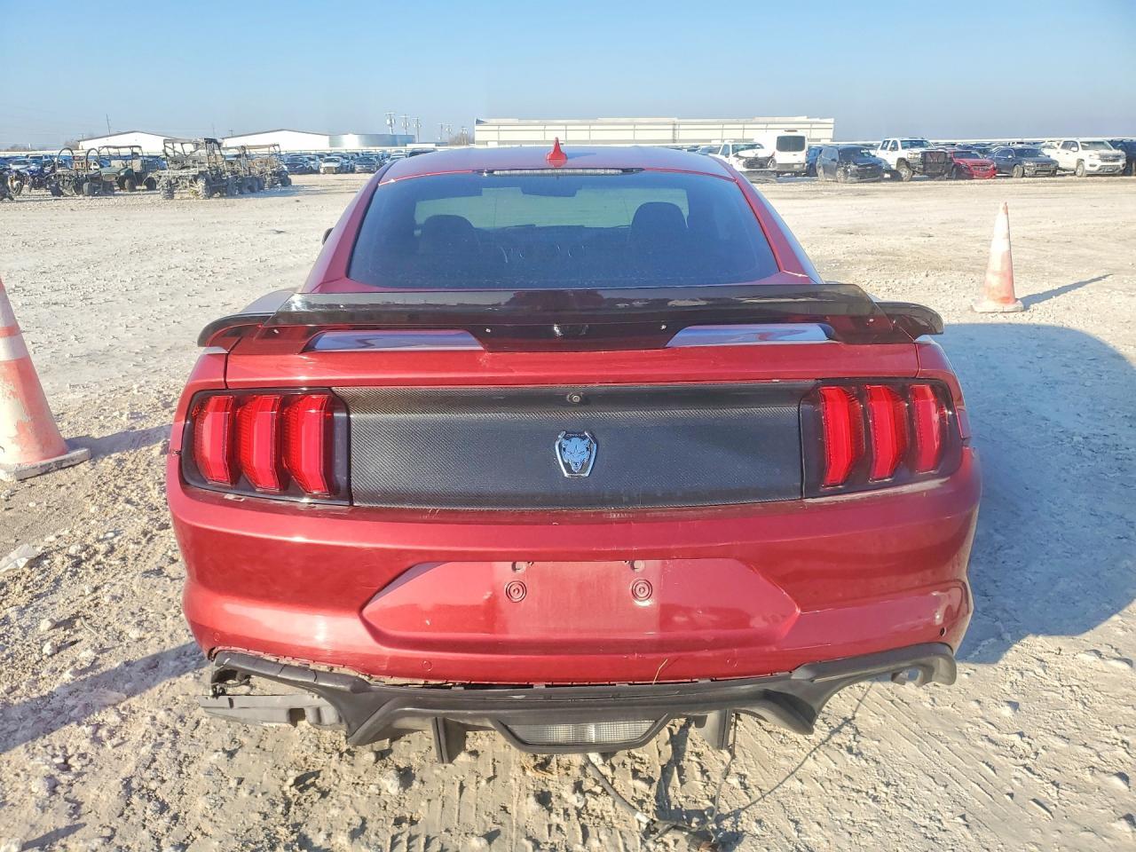 2022 Ford Mustang Gt - Фото 6