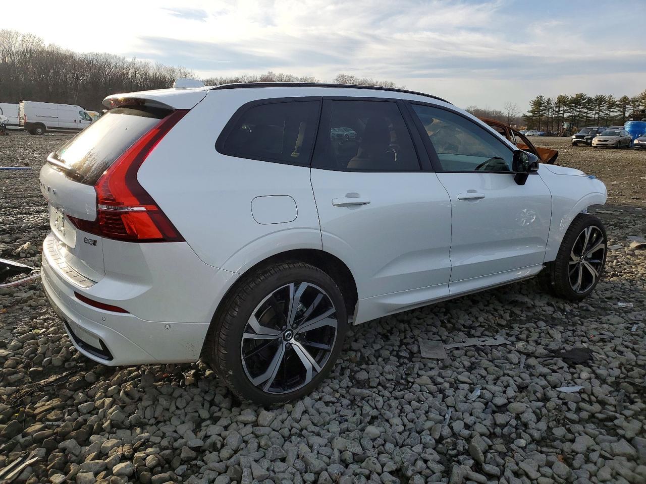 2025 Volvo Xc60 Ultra - Image 3