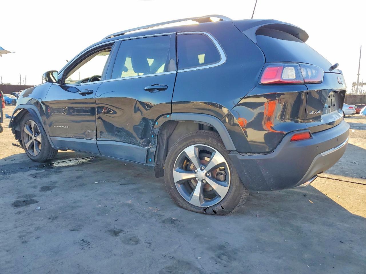 2019 Jeep Cherokee Limited - Image 2