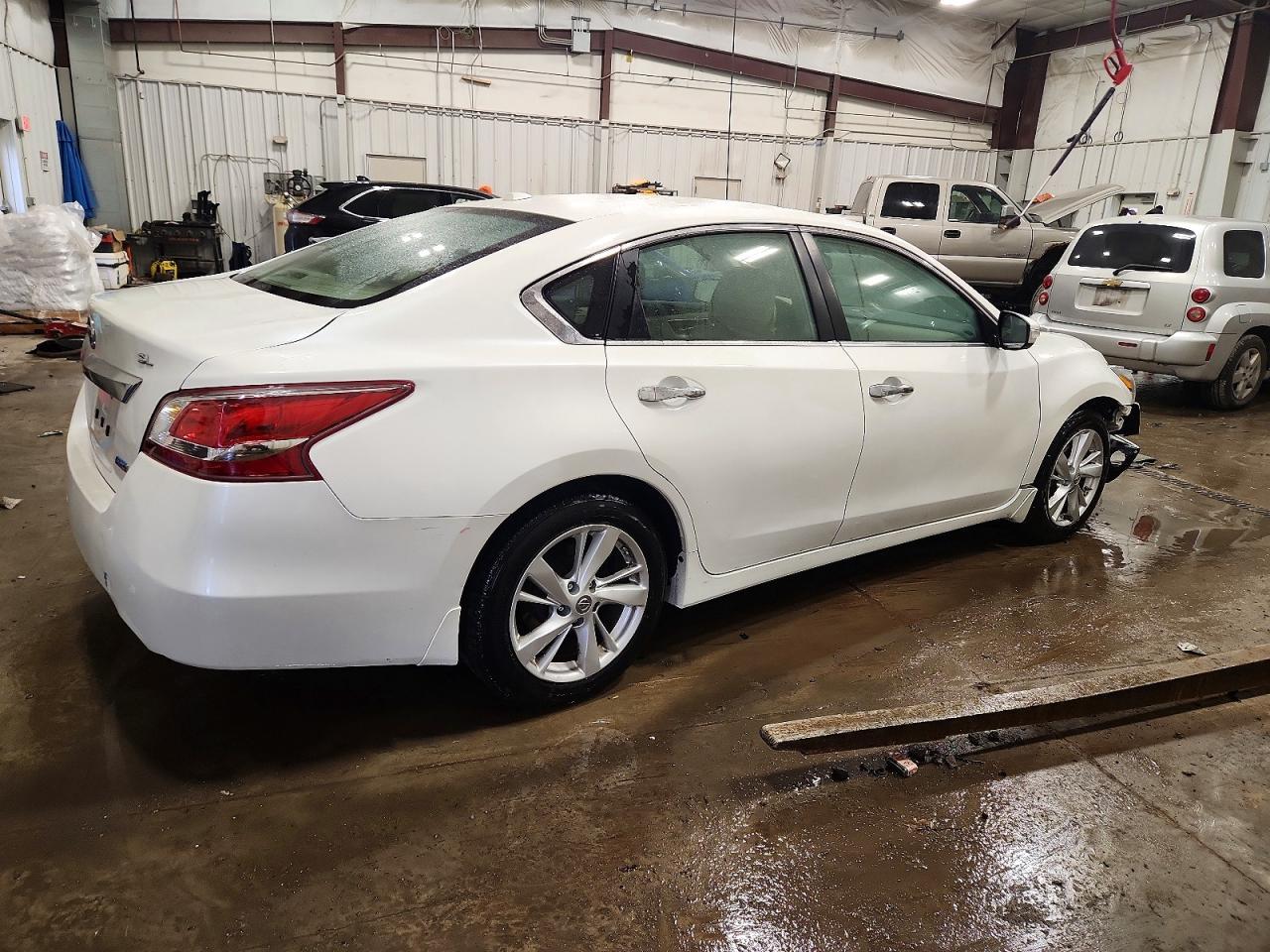 2013 Nissan Altima 2.5 - Фото 3