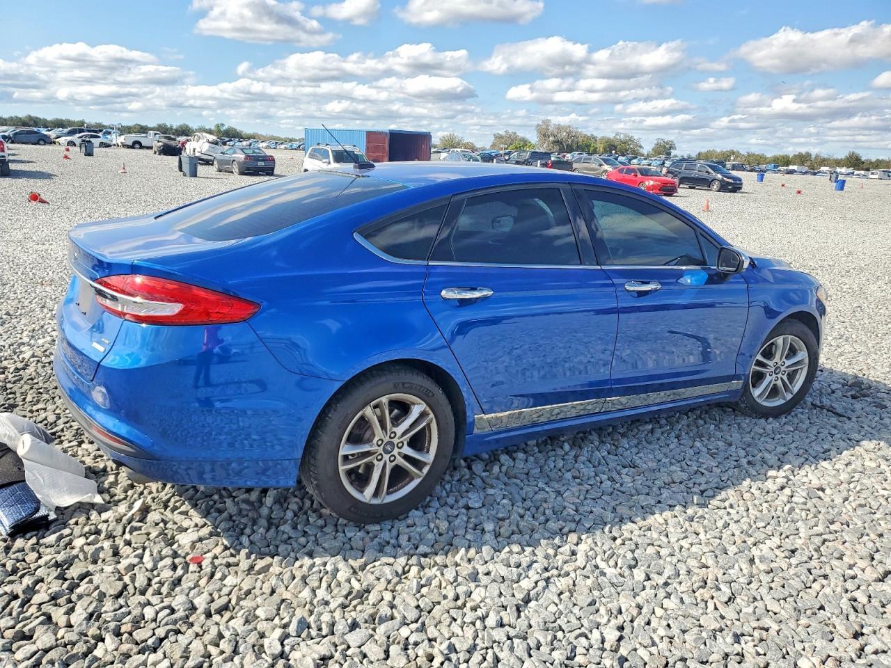 2018 Ford Fusion Se - Image 3