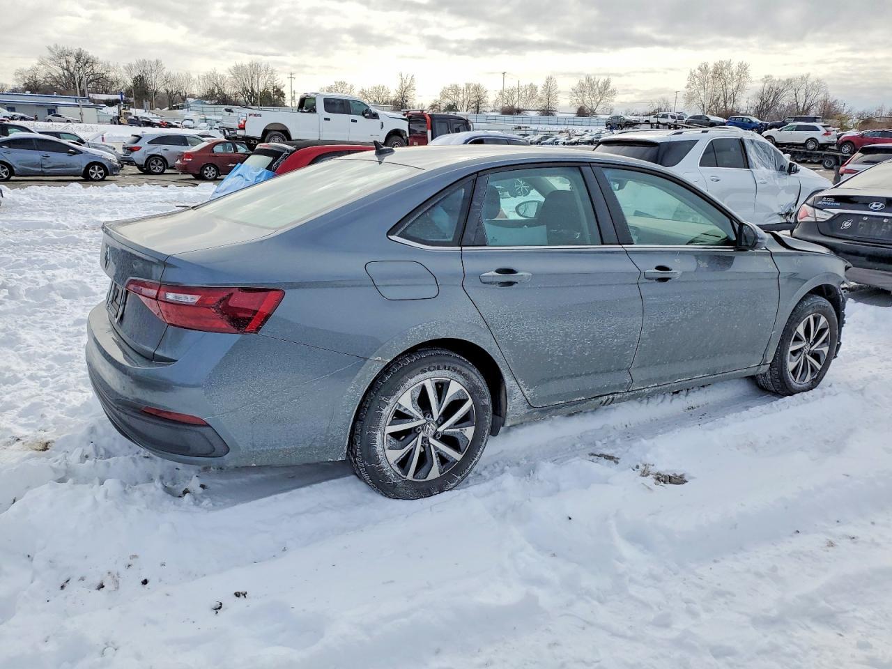 2024 Volkswagen Jetta S - Фото 3